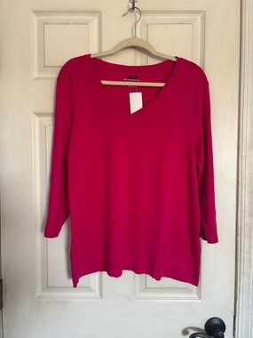 Chico’s v neck The ultimate tee in pink size XXL